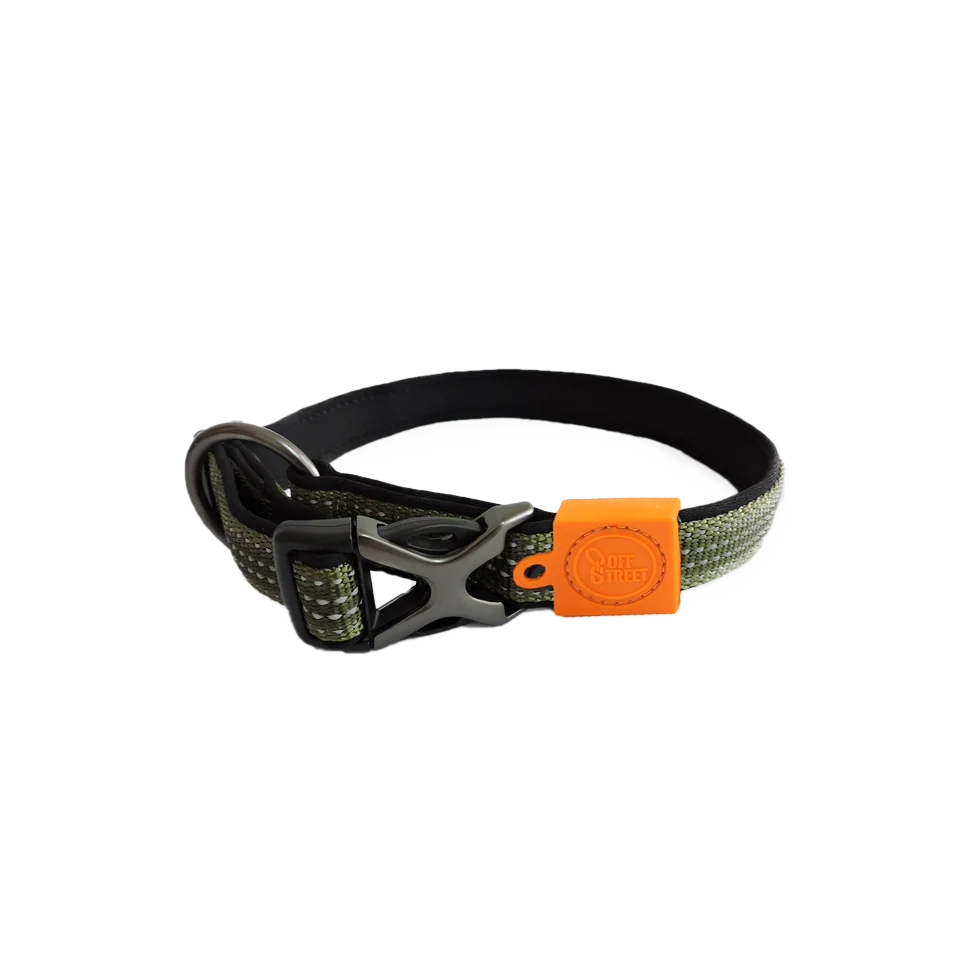 Collare per cani in neoprene con cuciture riflettenti, verde oliva S, da 29 a 45 cm x 1,5 cm – AFP Off Street - immagine 2
