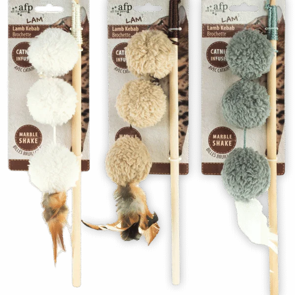 Bacchetta per gatti con 3 palline ed erba gatta, 64 cm – AFP Lambswool Lamb Kebab