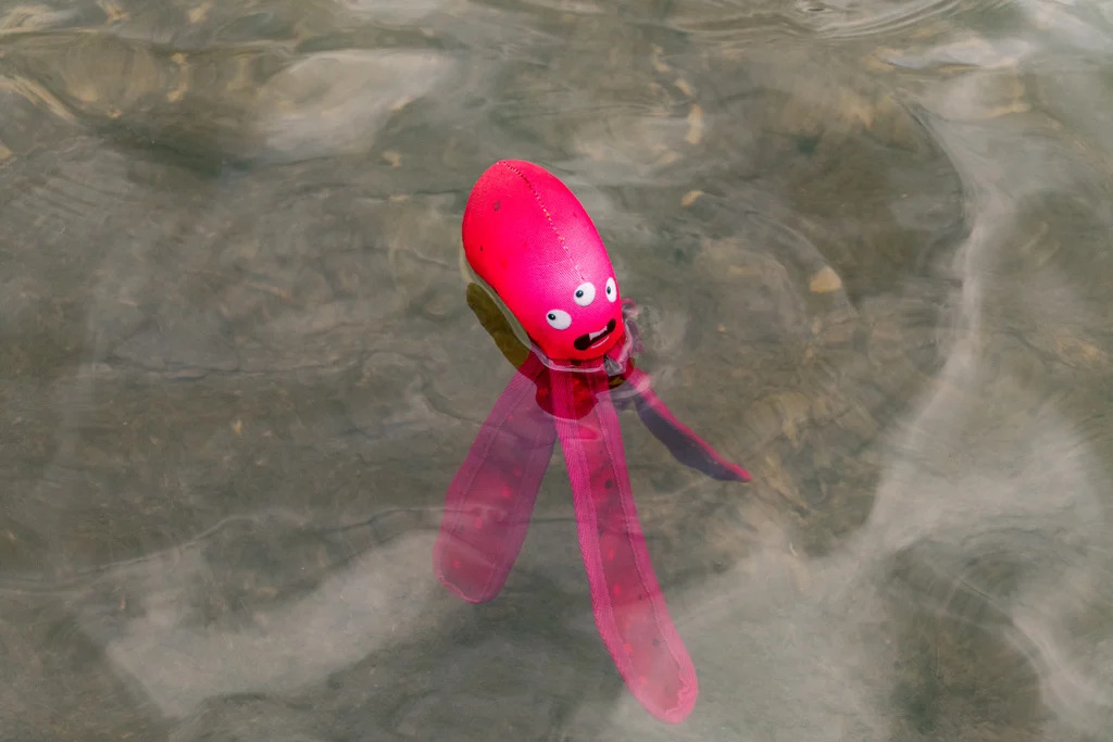 Gioco per cani con squeaker e tentacoli fruscianti, M 28 cm, arancione – Dog Comets Alien Octo - immagine 4