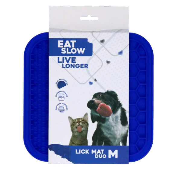 Tappetino da leccare per cani con rilievi e trama a nido d'ape, 21 x 21 cm, blu – Eat Slow Live Longer Lick Mat Duo M