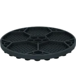 Tappetino da leccare per cani con motivo a pallone da calcio e ventose, Ø 22 cm, grigio – Eat Slow Live Longer Lick Mat Soccer Ball - immagine 3