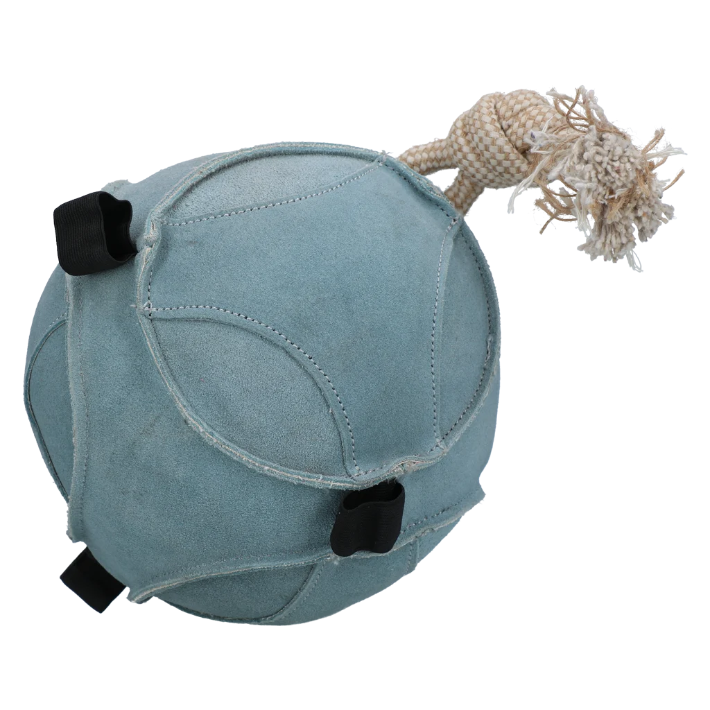 Palla da gioco in camoscio per cavalli con anelli per snack, blu – Excellent Horse Fun Play Ball Suede - immagine 1