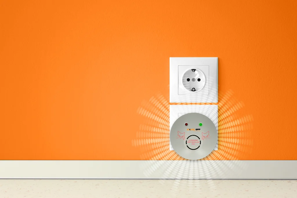 Dissuasore a ultrasuoni per infestanti da collegare alla rete elettrica, fino a 46 m² – Knock Pest Ultrasonic Pest Repeller Home - immagine 4