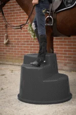 Pedana di montaggio con 3 gradini antiscivolo, nera, 53 cm – Excellent Horse - immagine 5