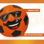 Giocattolo per cani in lattice con squeaker, arancione L – Holland Mr. Dutch - immagine 3