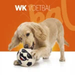 Giocattolo per cani in lattice con squeaker, arancione, M – Holland Mr. WK Soccer - immagine 2