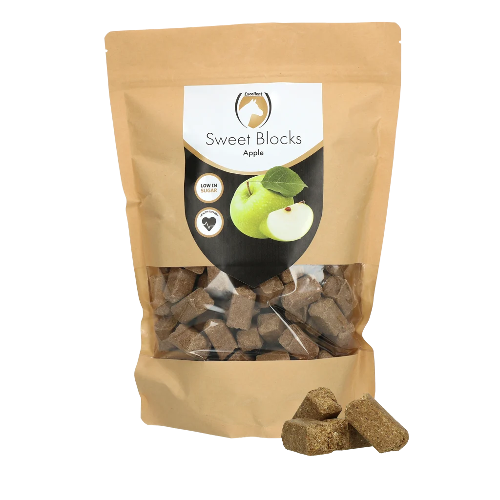 Bocconcini per cavalli alla mela, a basso contenuto di zuccheri, 1 kg – Excellent Horse Sweet Blocks - immagine 1