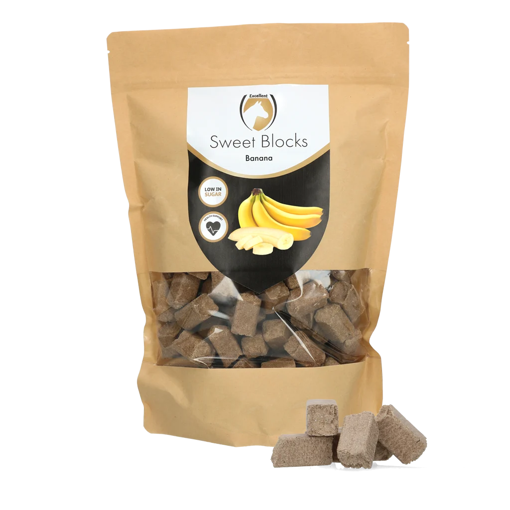 Snack per cavalli alla banana, a basso contenuto di zuccheri, 1 kg – Excellent Horse Sweet Blocks - immagine 1