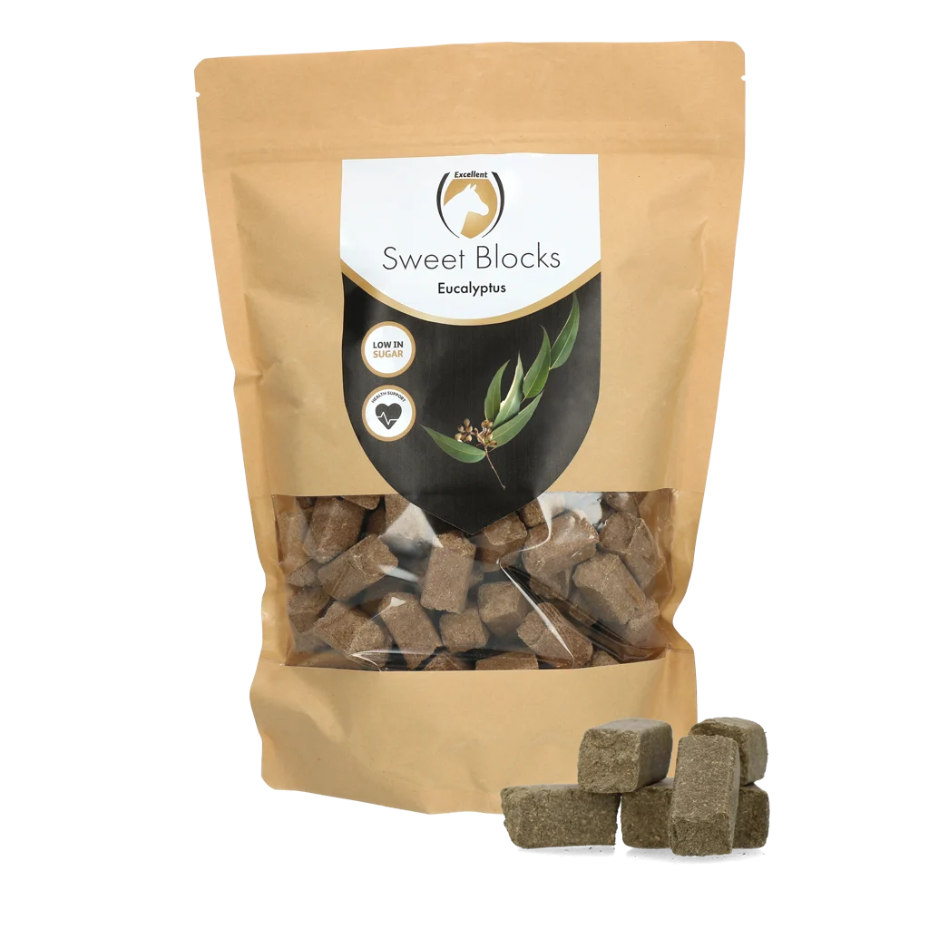 Premi per cavalli all’eucalipto, a basso contenuto di zuccheri, 1 kg – Excellent Horse Sweet Blocks - immagine 1