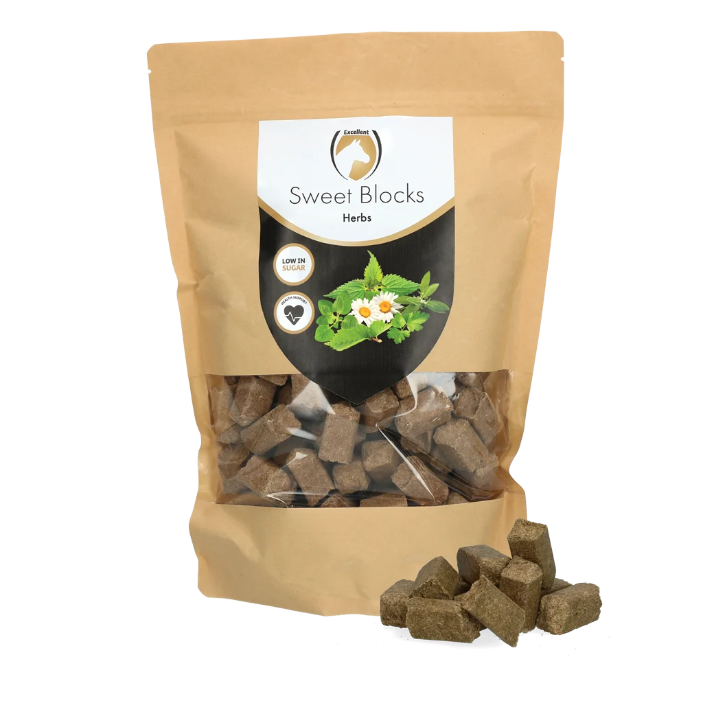 Snack per cavalli alle erbe, 1 kg – Excellent Horse Sweet Blocks Herbs - immagine 1