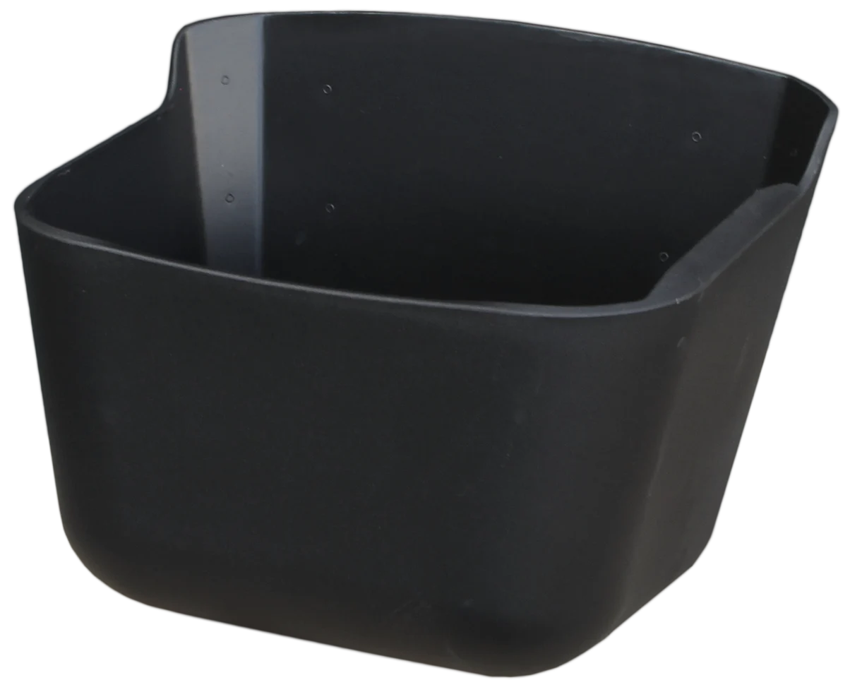 Mangiatoia e abbeveratoio in plastica nera con bordo rialzato, 15 l – Vplast - immagine 1