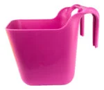 Mangiatoia sospesa per cavalli con manico, 14 l, rosa – Ok-Plast - immagine 3
